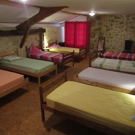 Kamp alanı La Demeure Des Fleurs *